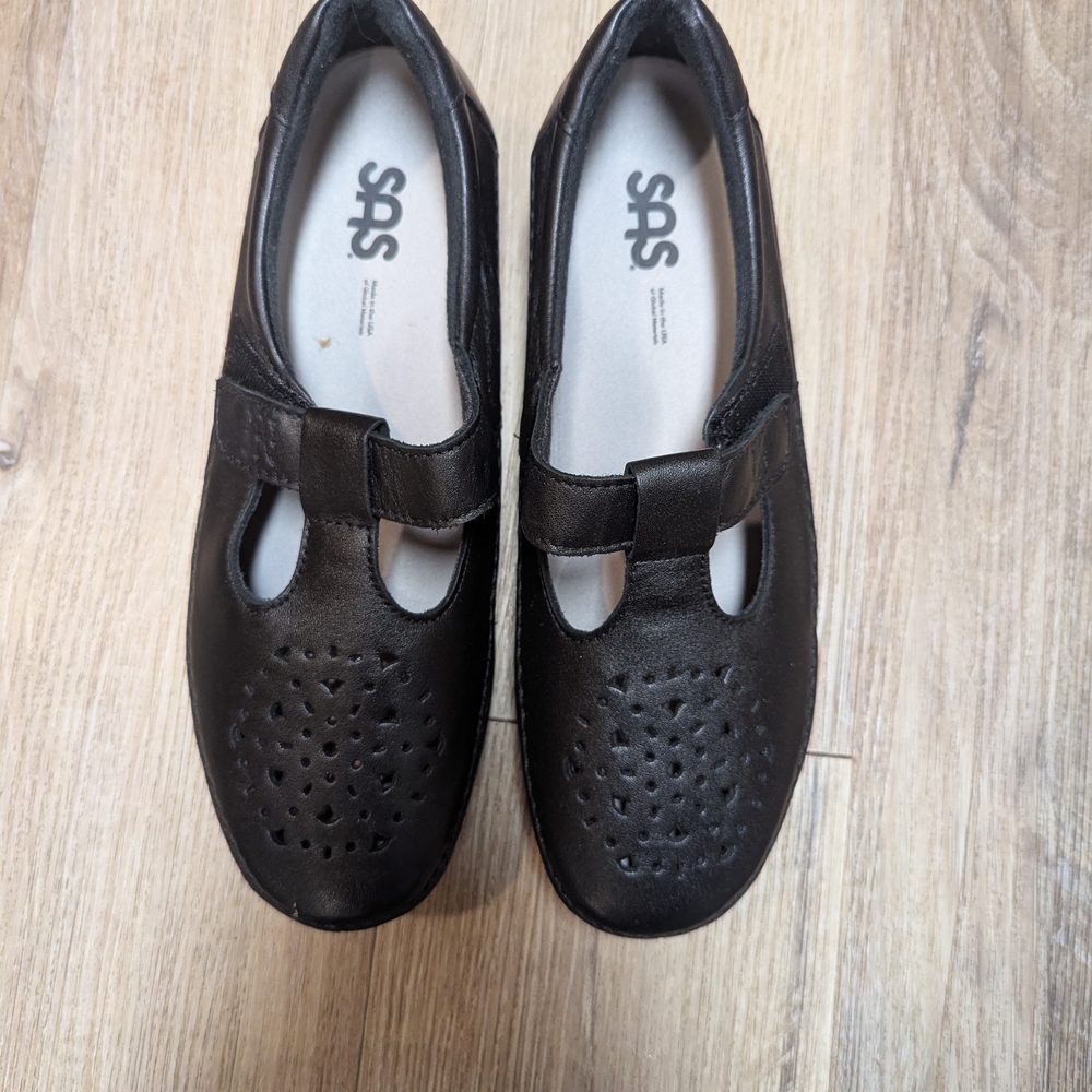 SAS Black Leather Perforated Loafers